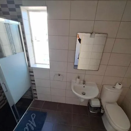 St Julians Penthouse 3 Minutes Walk From Seafront Lejlighed