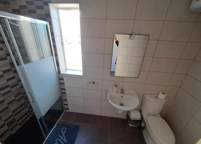 St Julians Penthouse 3 Minutes Walk From Seafront Apartament