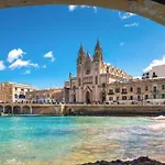 St Julians Penthouse 3 Minutes Walk From Seafront Sliema