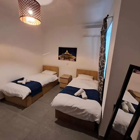 St Julians Penthouse 3 Minutes Walk From Seafront