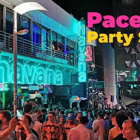 St Julians Penthouse 3 Minutes Walk From Seafront Apartmán Sliema