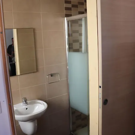 St Julians Penthouse 3 Minutes Walk From Seafront * סליאמה
