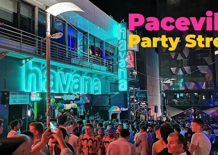 St Julians Penthouse 3 Minutes Walk From Seafront Apartamento Sliema