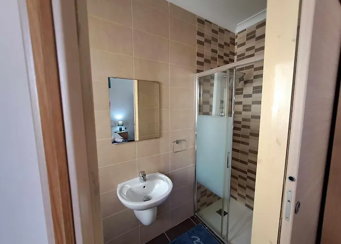 St Julians Penthouse 3 Minutes Walk From Seafront Apartamento Sliema