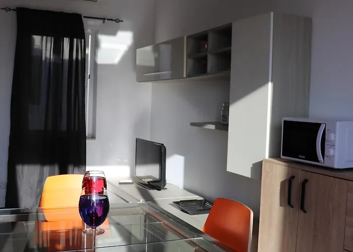 St Julians Penthouse 3 Minutes Walk From Seafront * Sliema